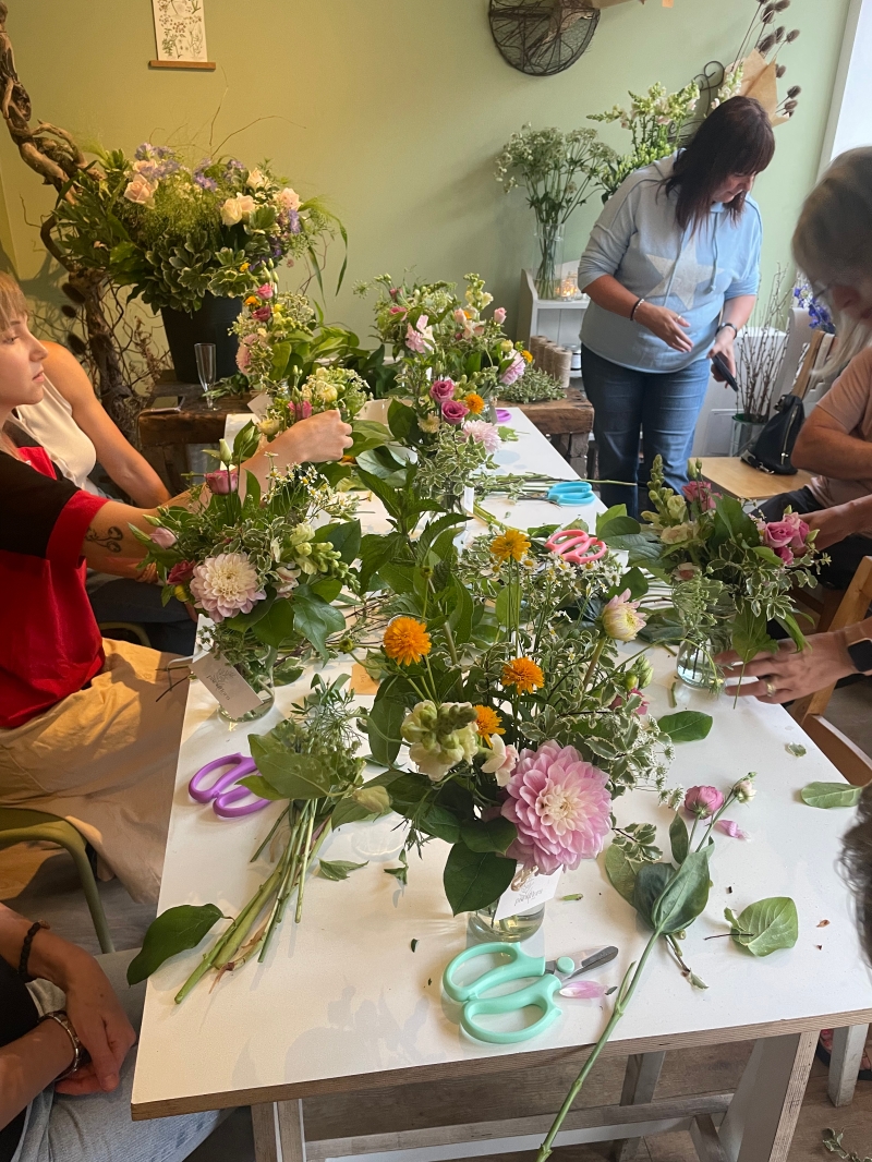 January Blues Floral Workshop